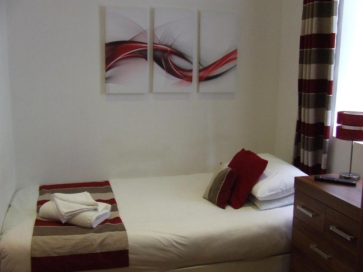 Alexandra Guest House Hemel Hempstead Εξωτερικό φωτογραφία