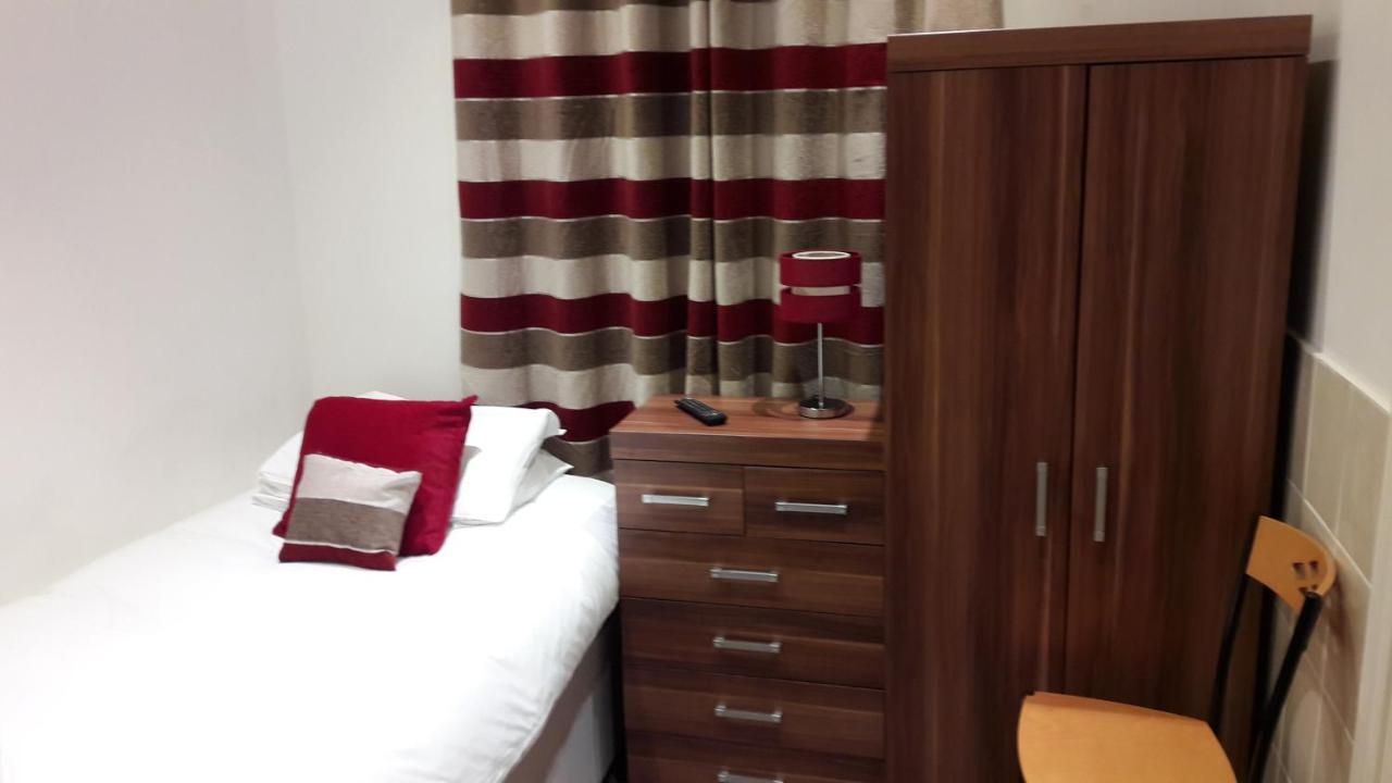 Alexandra Guest House Hemel Hempstead Εξωτερικό φωτογραφία