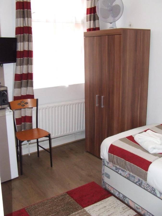 Alexandra Guest House Hemel Hempstead Εξωτερικό φωτογραφία