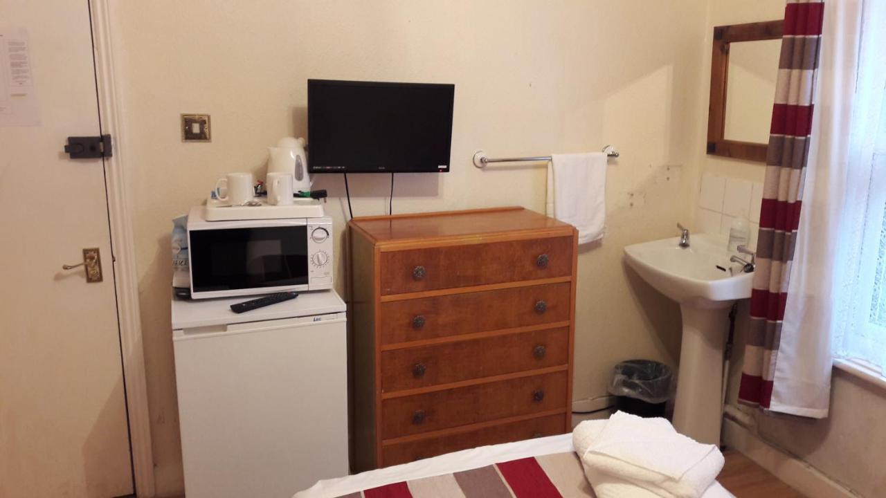 Alexandra Guest House Hemel Hempstead Εξωτερικό φωτογραφία