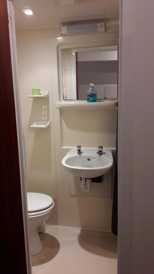 Alexandra Guest House Hemel Hempstead Εξωτερικό φωτογραφία